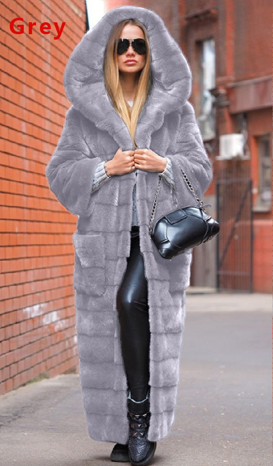 Fashionable Thickened Long Plush Women's Coat
